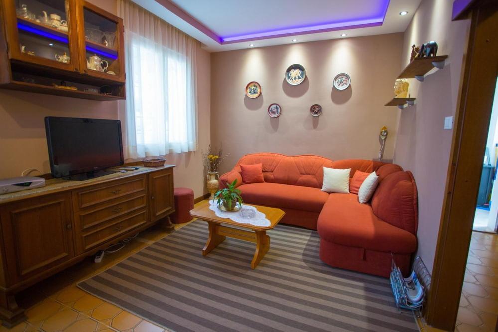 Apartments Tanja Podgora Exterior photo