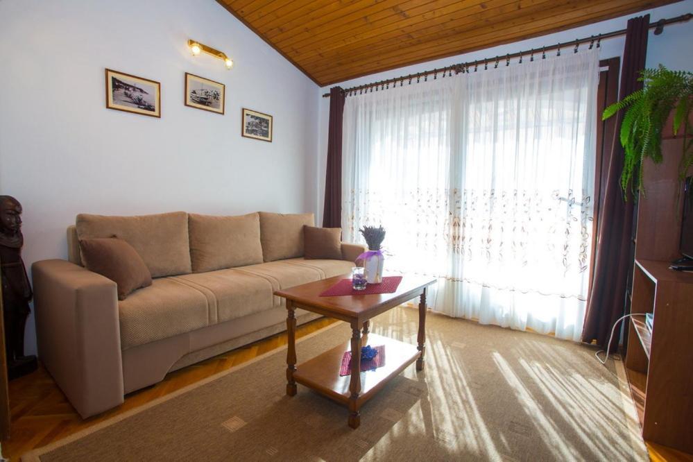 Apartments Tanja Podgora Exterior photo